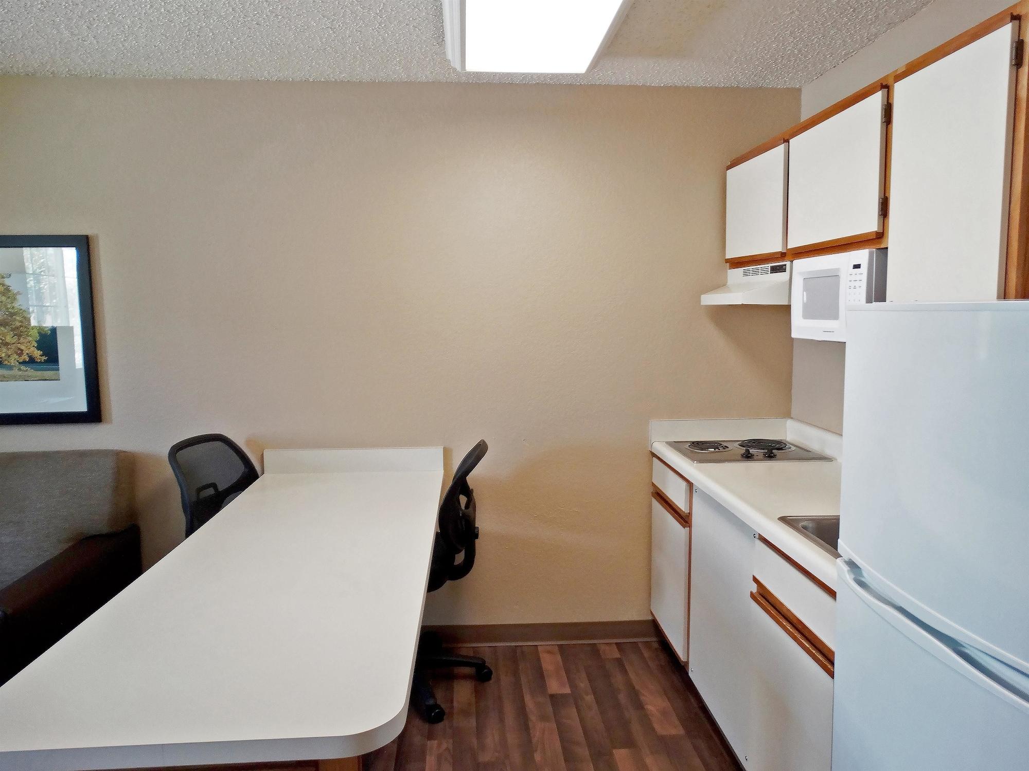 Extended Stay America Suites - Phoenix - Airport - Темпе Екстериор снимка