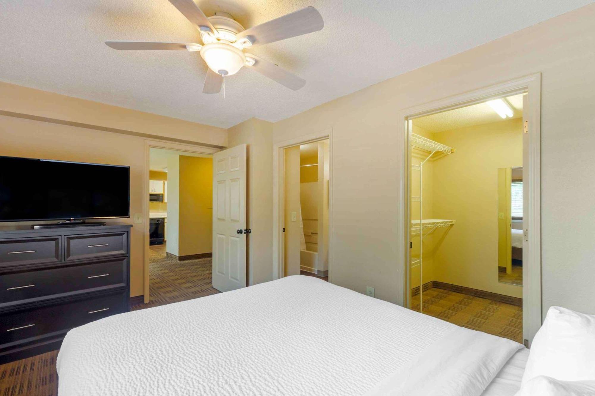 Extended Stay America Suites - Phoenix - Airport - Темпе Екстериор снимка
