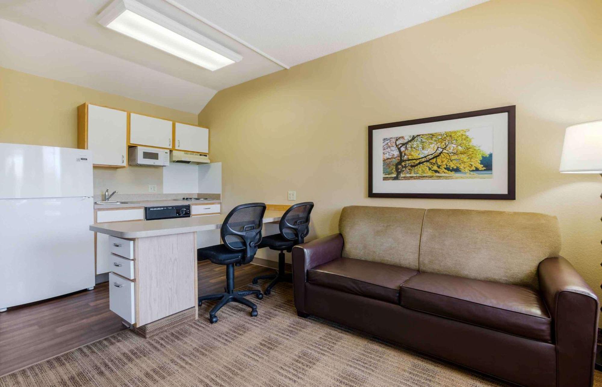 Extended Stay America Suites - Phoenix - Airport - Темпе Екстериор снимка